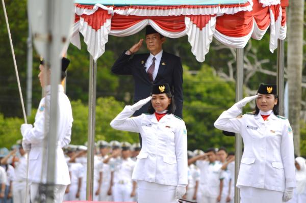 Hari GURU: Jadilah Guru Yang Memiliki Kompetensi dan Profesional Sesuai Bidang