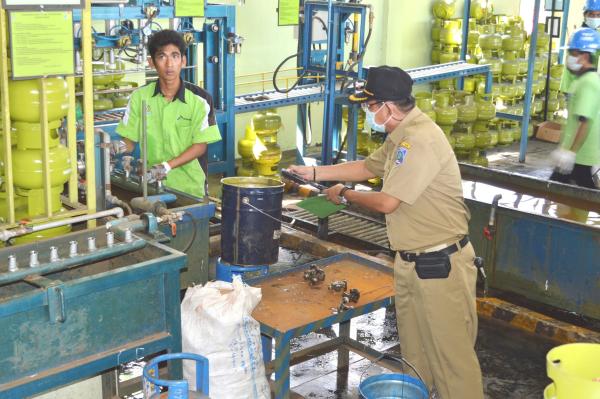 Uji Kesehatan dan Lingkungan Oleh Hyperkes