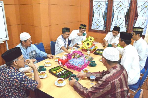  Disnakertrans Lakukan Acara Buka Puasa Bersama