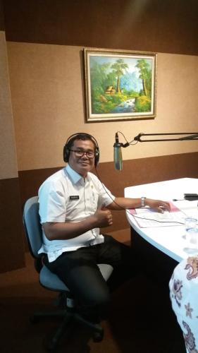 H.Patriadie hadir di media Streaming 97,6 in Radio