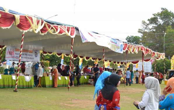 Antusias Para Pekerja Di Perkantoran  Gubernur Terhadap Bazar 