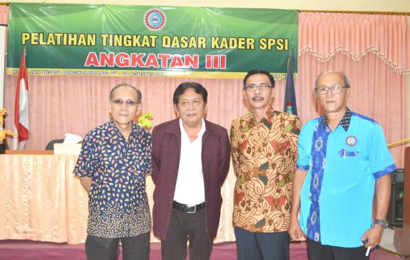 Darusman Aswan, Cikmas Zuhdi, SE dan Edy Marwan